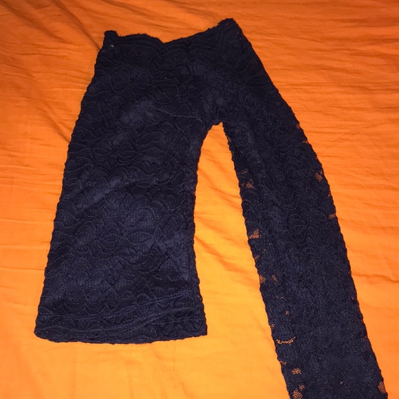 Top - Picture 2 of 3